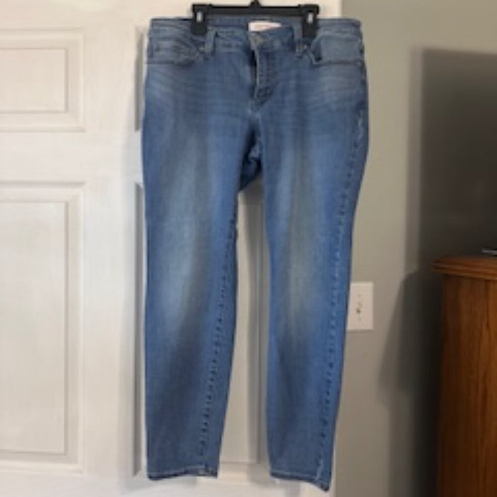 Size 10/30  Lucky Brand Jeans Lizzie Low Rise Skinny
